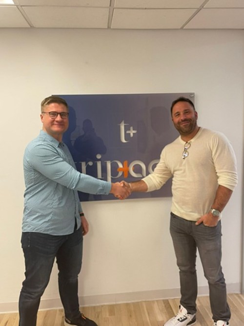 CEO of Eddy Travels, Edmundas Balčikonis (L) and CEO of TripAdd, Gabriel Menkin (R)